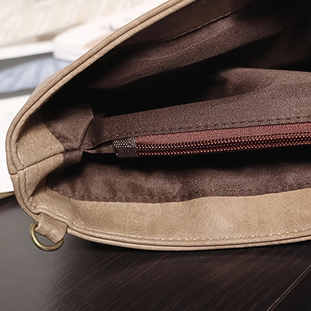 Elegant and exquisite wristlet handbag